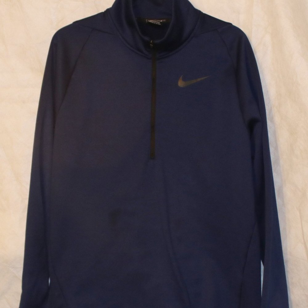Men's Blue Nike Pullover. Size Medium.